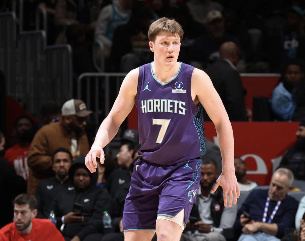 九游体育登录入口-NBA新秀榜：克努佩尔继续榜首，弗拉格第二，哈珀升至第四